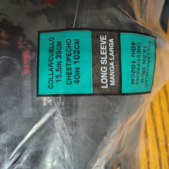 Long Sleeve Shirt with Buttons - Picture 4 of 5